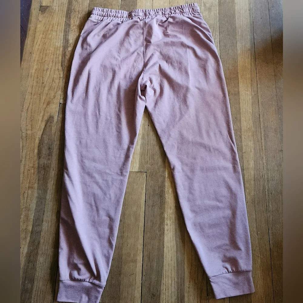 Vuori  Preformance Joggers in Heathered Java NWT - Picture 2 of 6